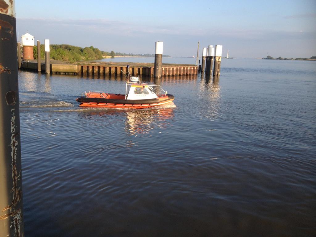 Elbe Ferienwohnung Gluckstadt Ruang foto